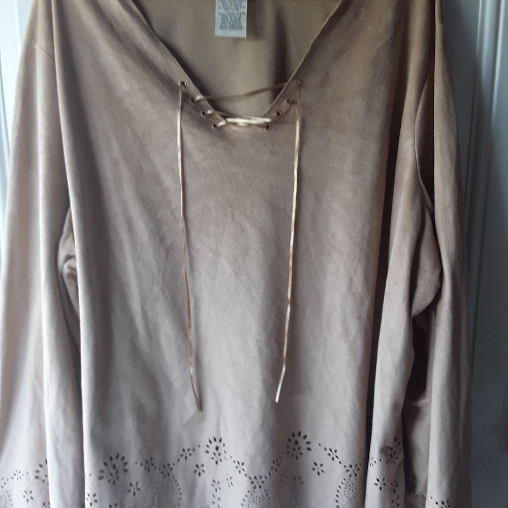 Faded glory top 22w/24w